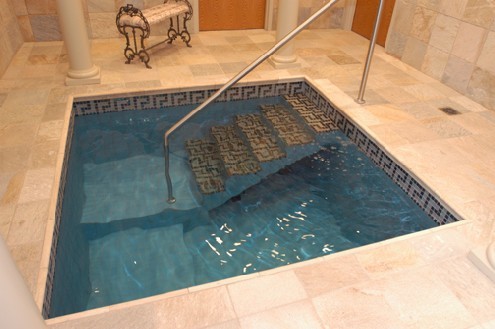 Understanding Mikvah and the Laws of Family Purity 